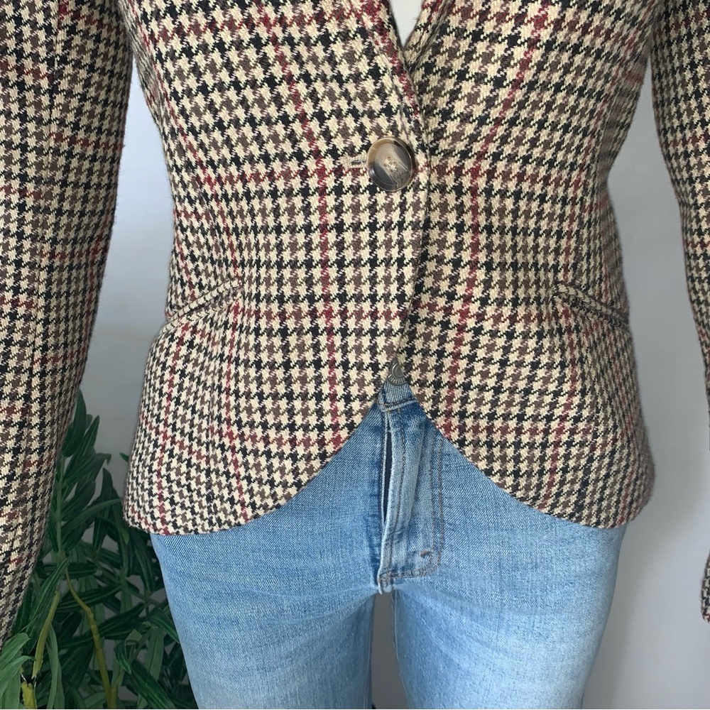 Houndstooth Tailored Blazer with Brown Suede Collar - Picture 12 of 16